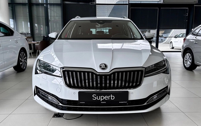 Skoda Superb cena 185290 przebieg: 4, rok produkcji 2024 z Opole małe 79